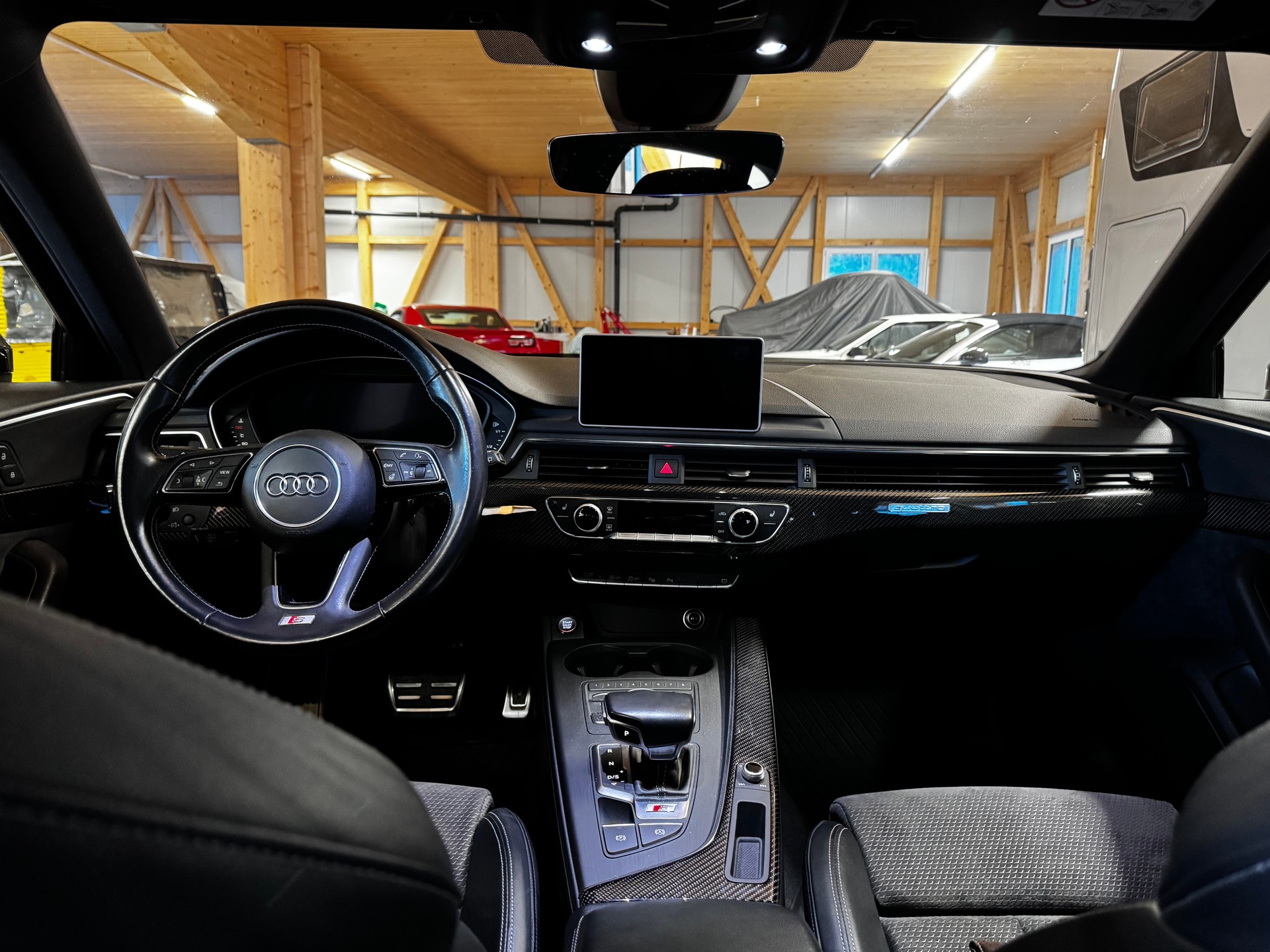 AUDI S4 Avant 3.0 TFSI quattro tiptronic-image-5