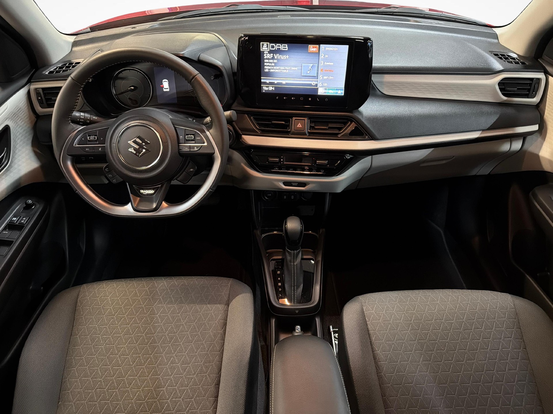 SUZUKI Swift 1.2 Tradizio Hybrid-image-9