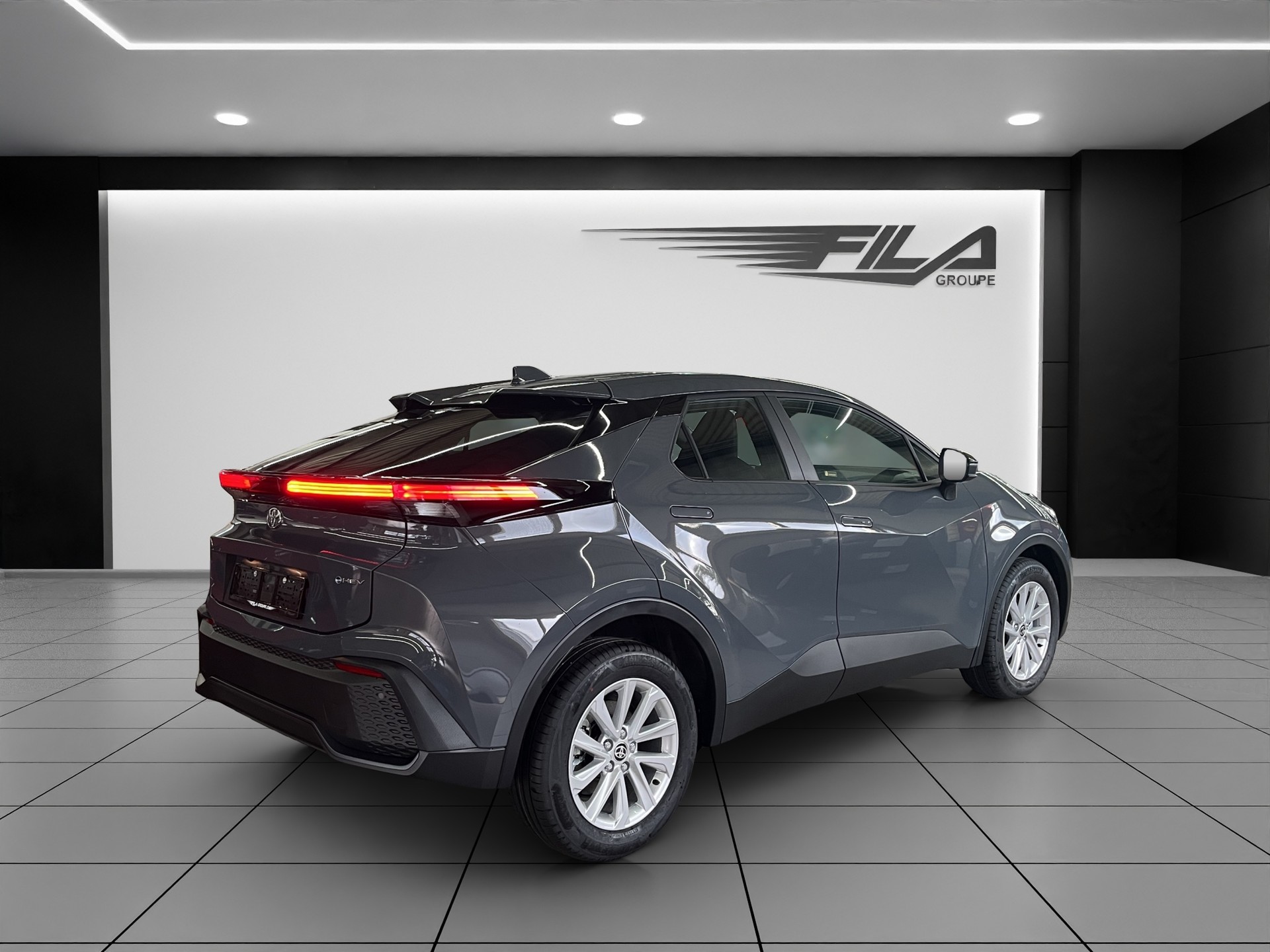 TOYOTA C-HR 1.8 HEV Comfort-image-5