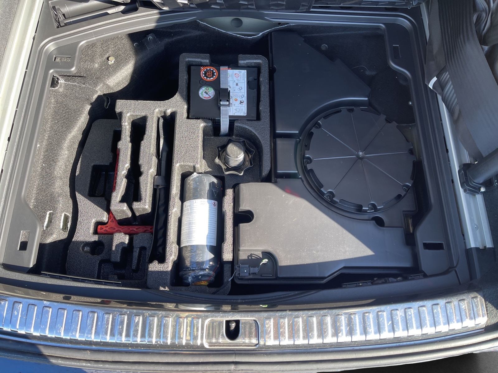 AUDI A6 Avant 40 TDI Sport Attraction quattro S-tronic-image-20