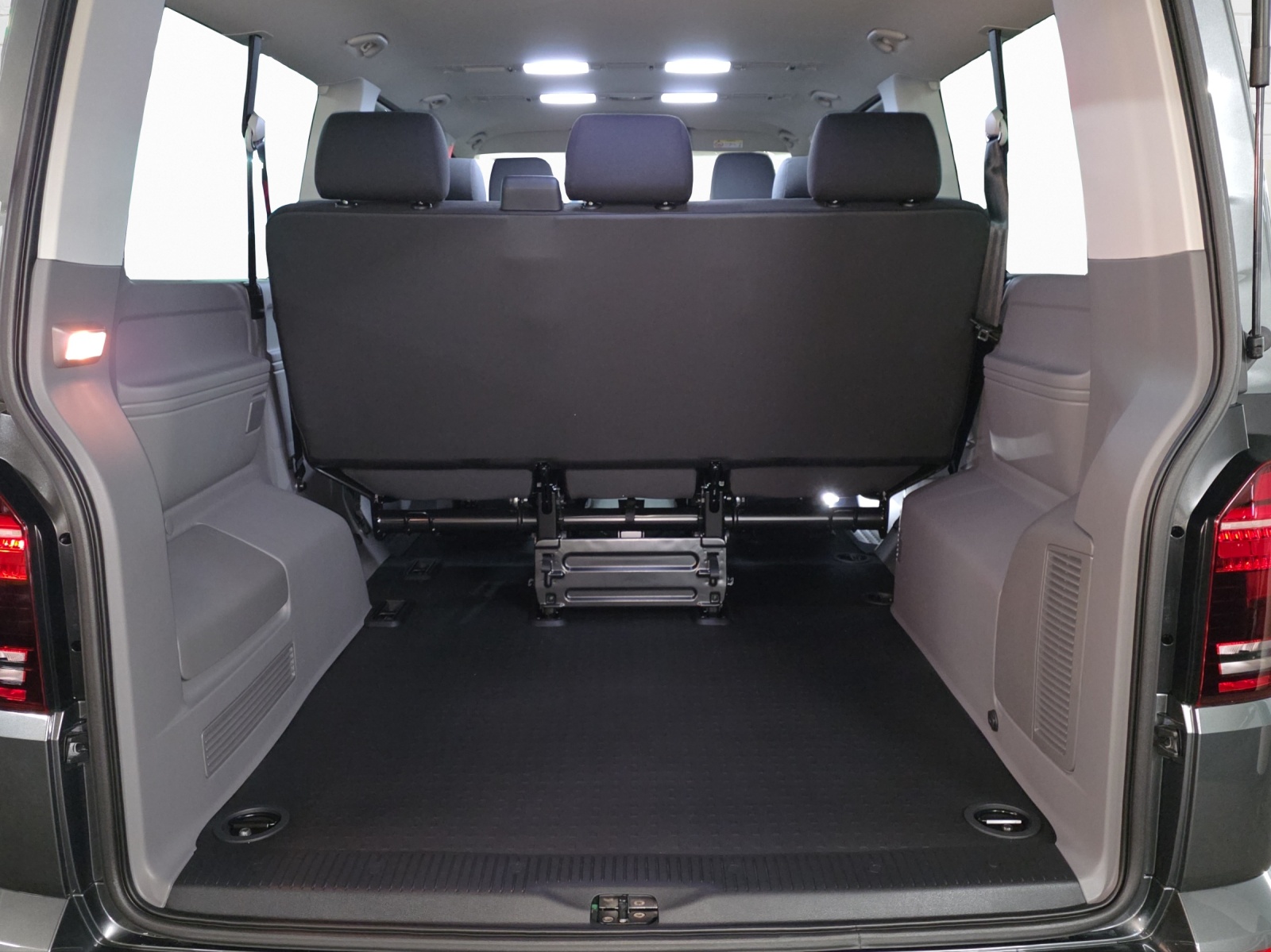 VW T6.1 Caravelle 2.0 TDI Comfortline 4Motion DSG LWB-image-8
