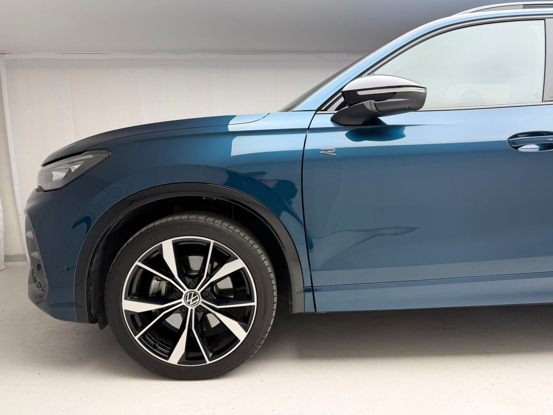 VW Tiguan 2.0 TSI DSG R-Line 4Motion-image-10
