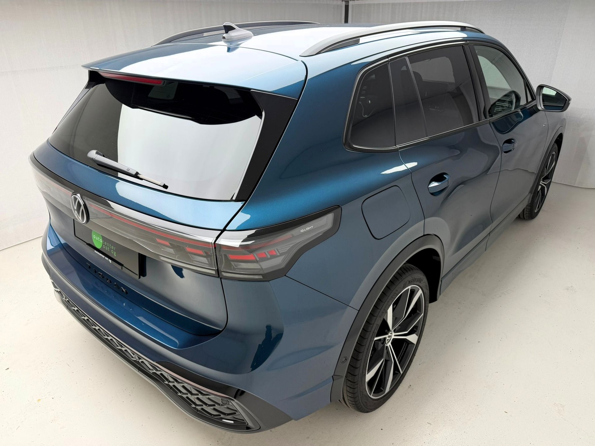 VW Tiguan 2.0 TSI DSG R-Line 4Motion-image-5