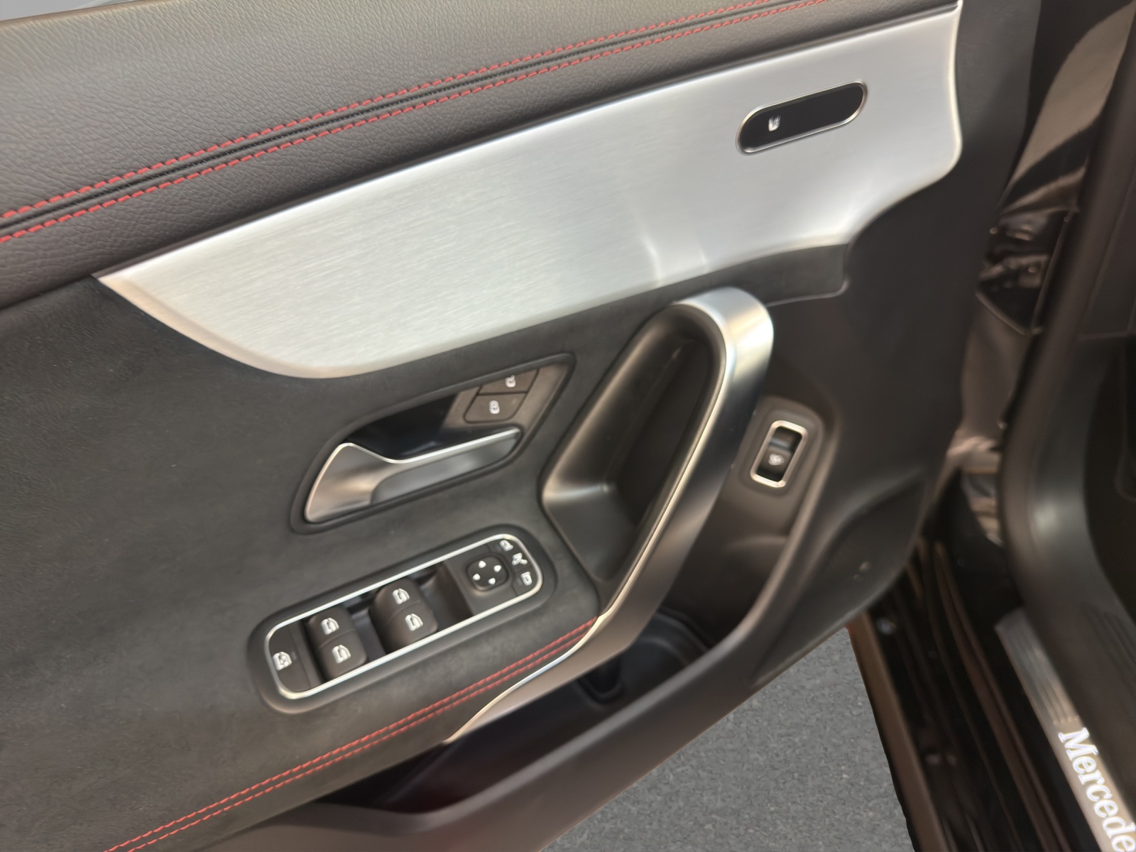 MERCEDES-BENZ CLA 250 4M - AMG / Rückfahrkamera / Smartphone Integration / Night-Paket-image-12