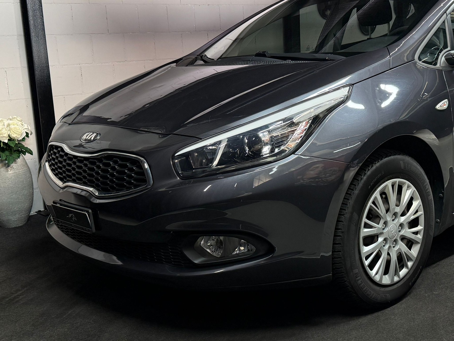 KIA Cee'd 1.4 16V _seven-image-2