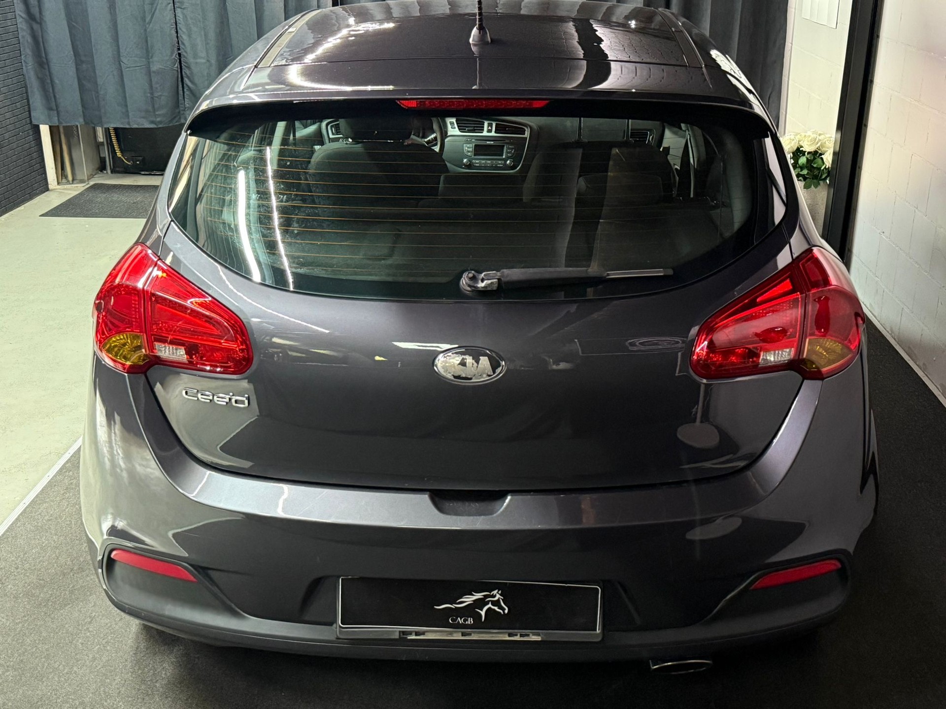 KIA Cee'd 1.4 16V _seven-image-6