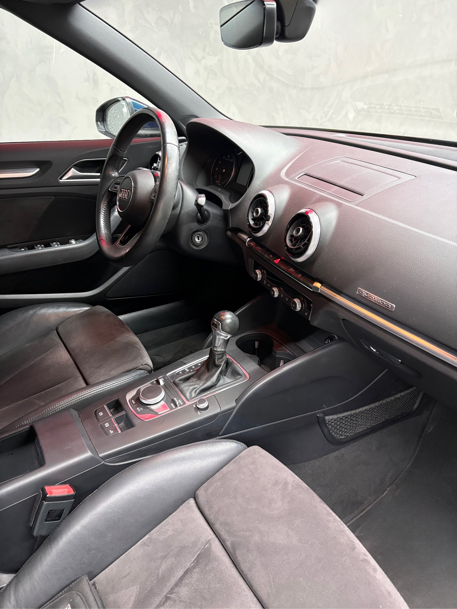 AUDI A3 Cabriolet 2.0 TFSI Sport quattro S-tronic-image-11