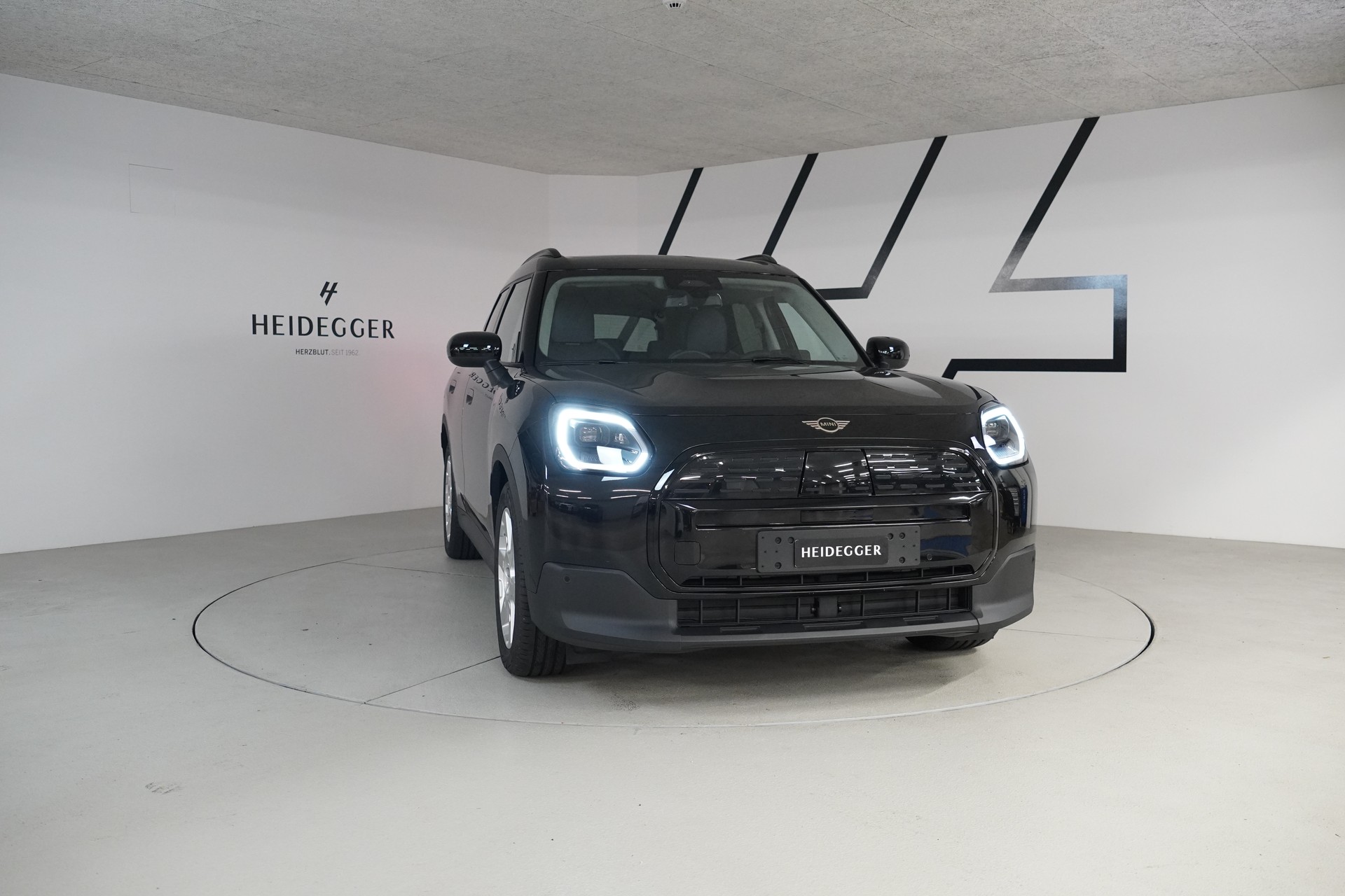 MINI Countryman E-image-3
