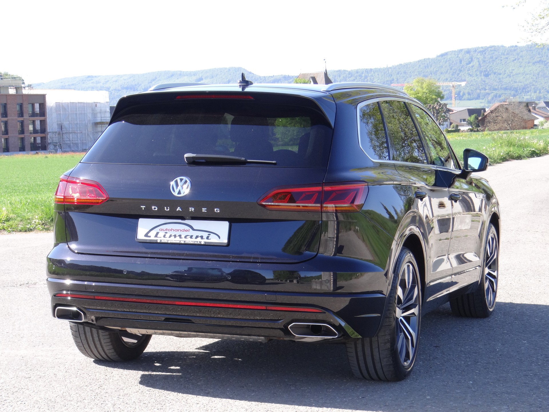VW Touareg 3.0 TDI R Line Tiptronic-image-5