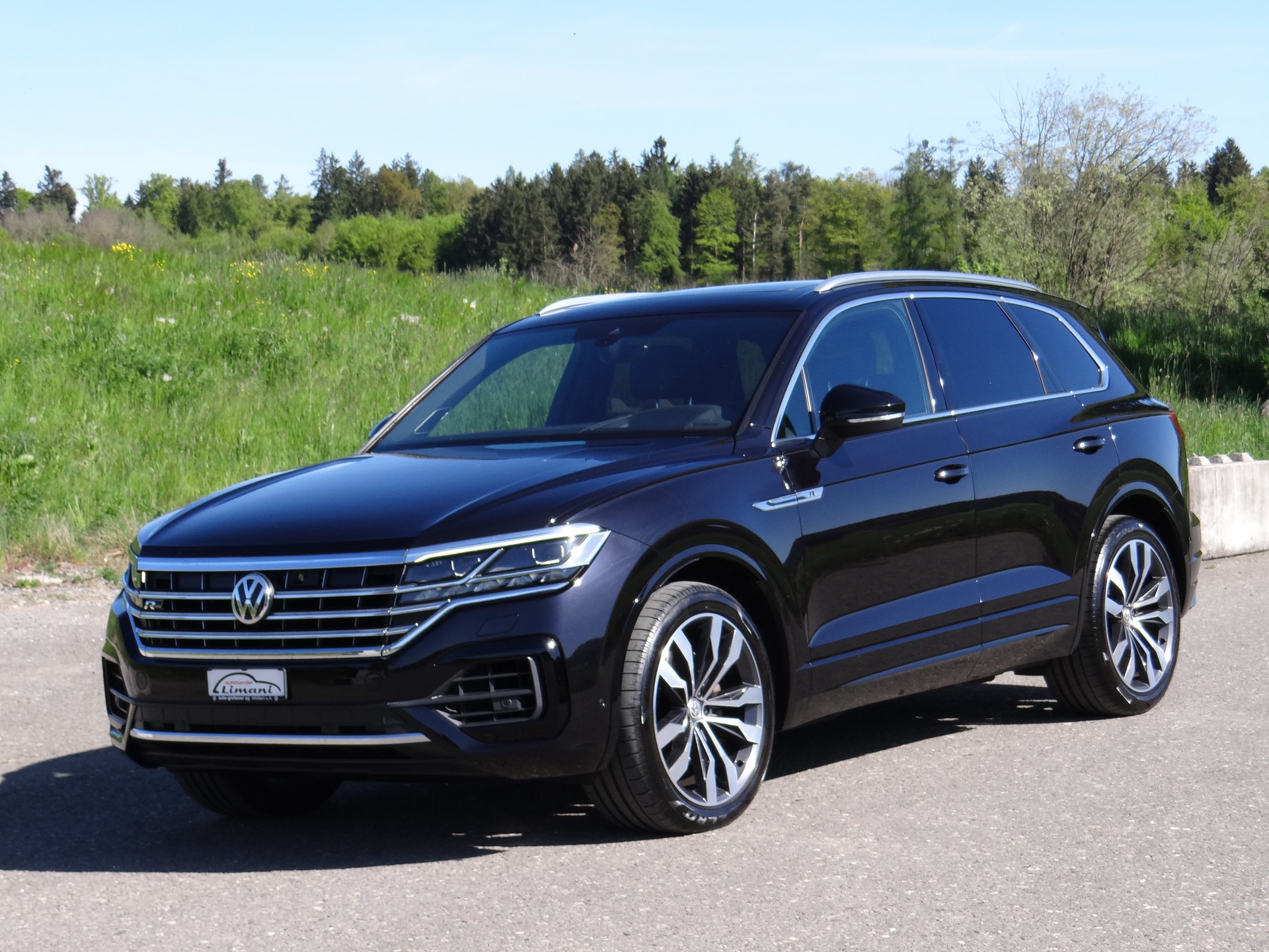VW Touareg 3.0 TDI R Line Tiptronic-showroom-element-1