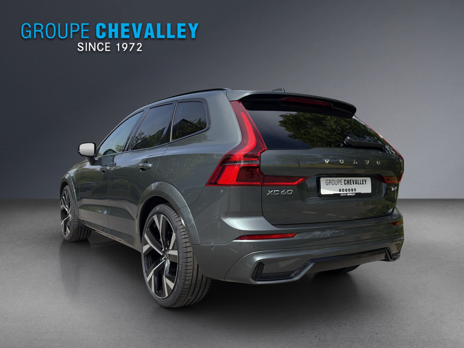 VOLVO XC60 T6 eAWD PluginHybrid Ultra Dark Geartronic-image-3