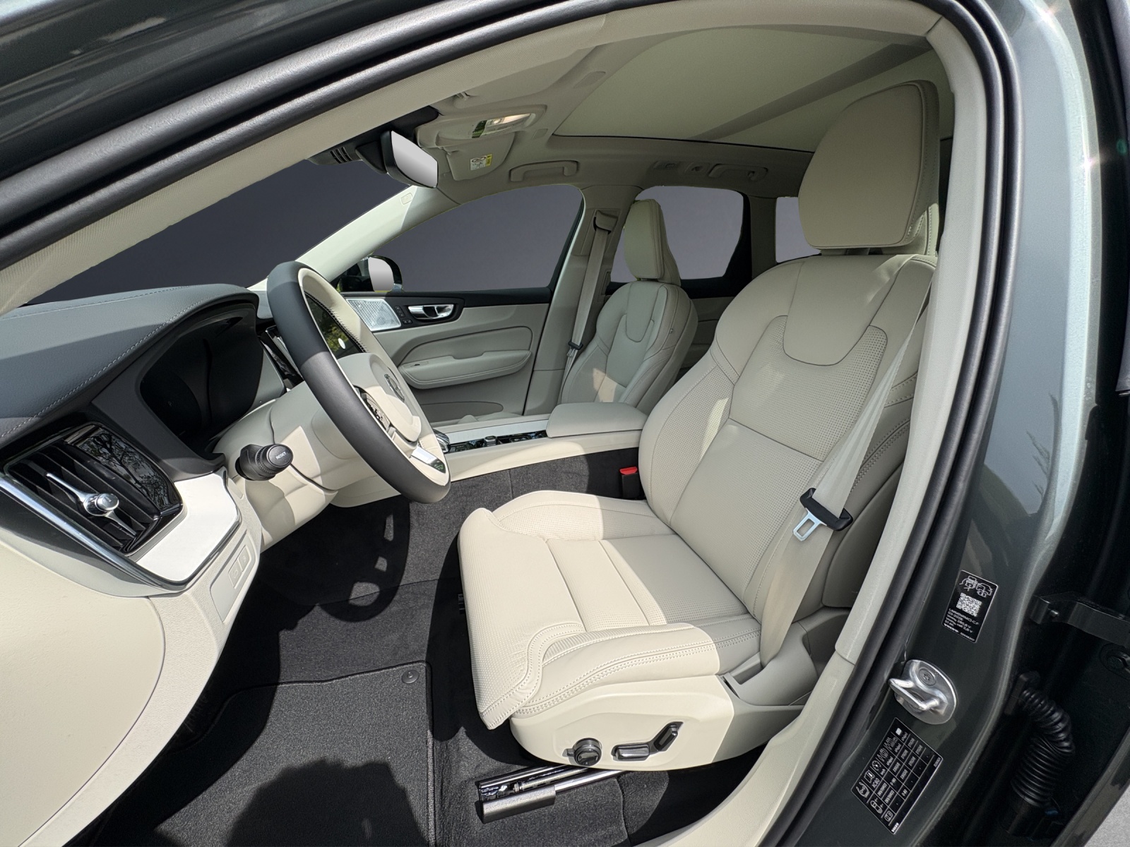 VOLVO XC60 T6 eAWD PluginHybrid Ultra Dark Geartronic-image-9