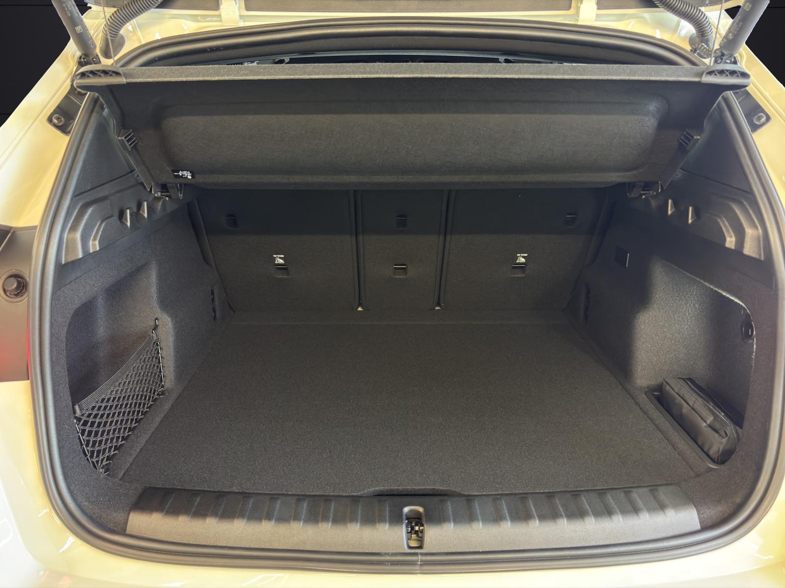 BMW X1 25e xDrive-image-12