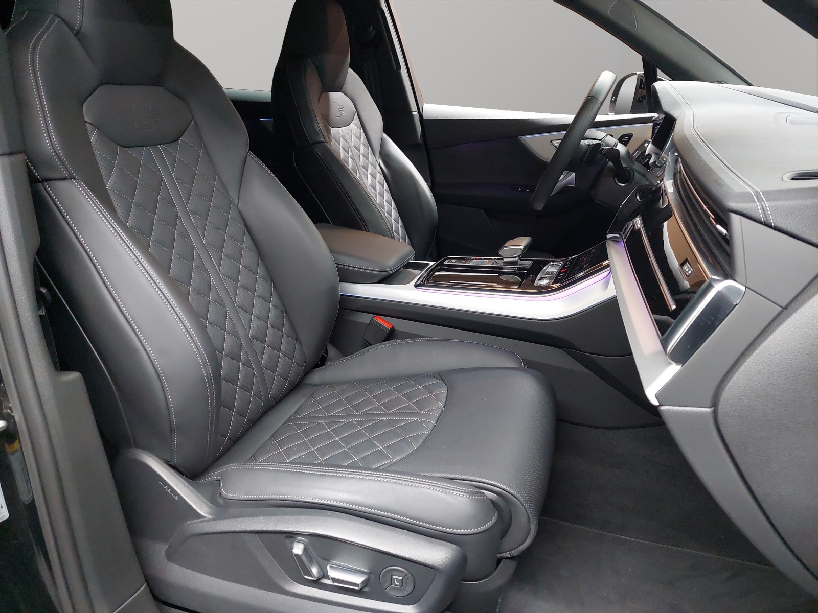 AUDI Q7 50 TDI quattro S Line tiptronic-image-9