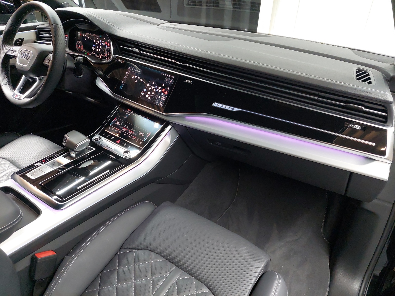 AUDI Q7 50 TDI quattro S Line tiptronic-image-10