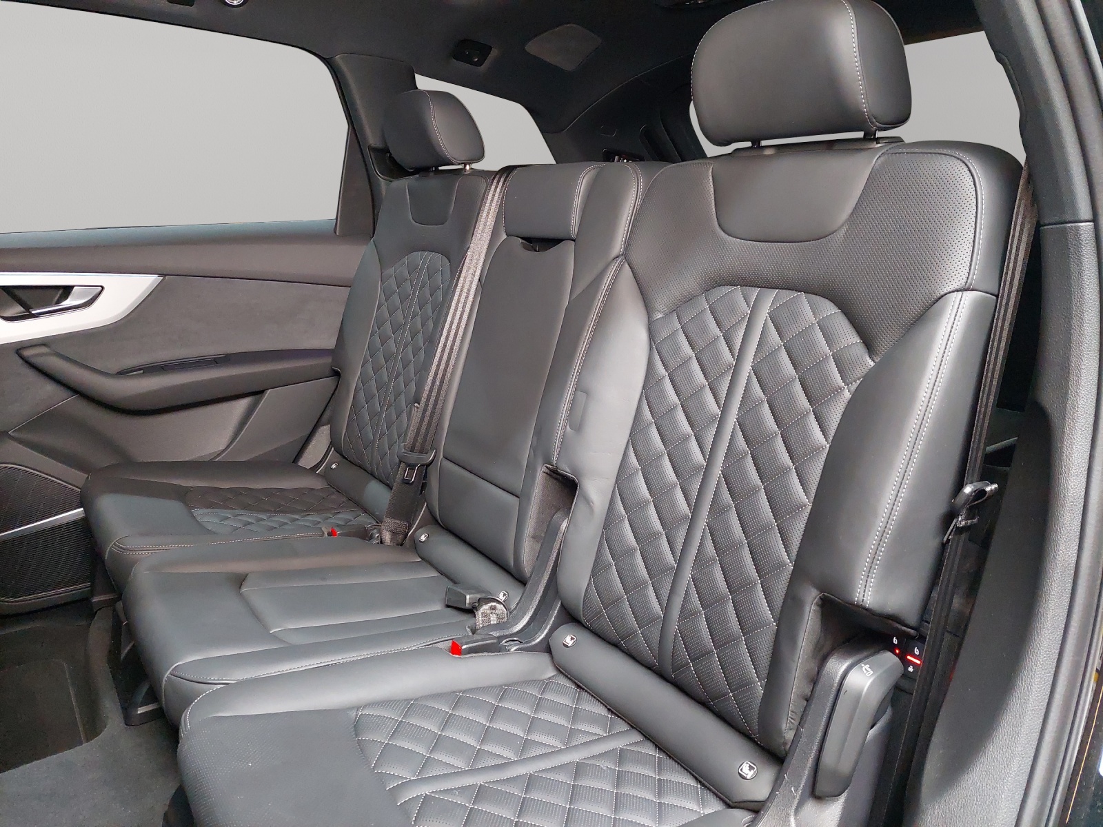 AUDI Q7 50 TDI quattro S Line tiptronic-image-7