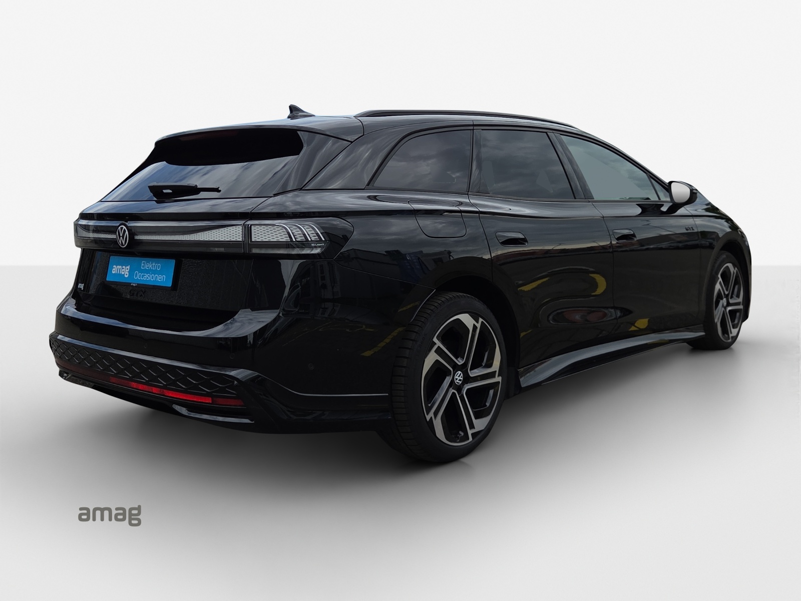 VW ID.7 Tourer GTX 86 kWh GTX United 4 Motion-image-5
