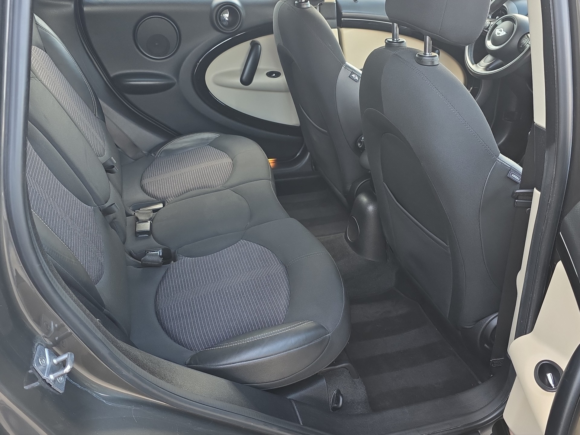 MINI Countryman Cooper D ALL4-image-13