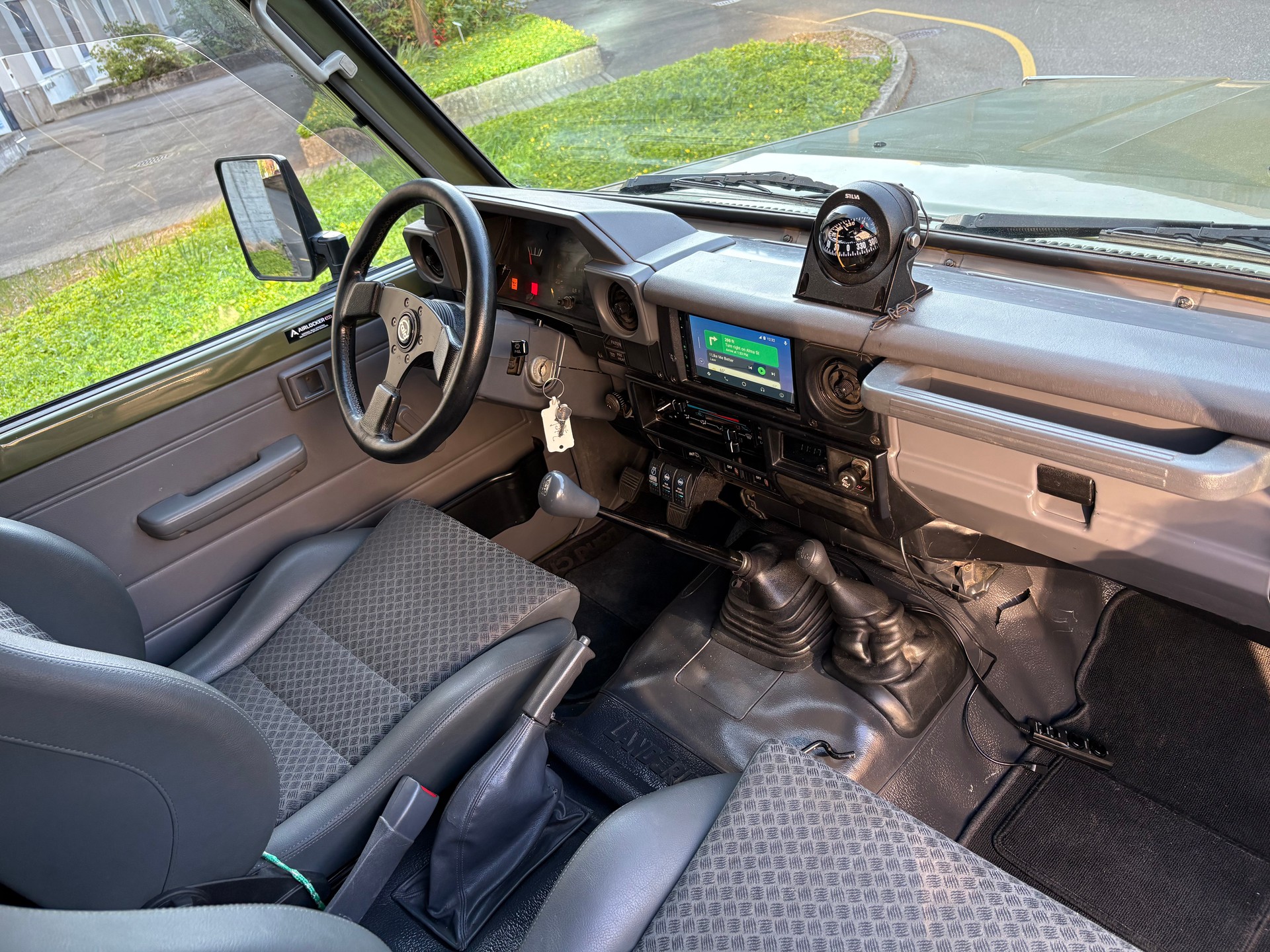 TOYOTA Land Cruiser 400 Hdt Long 4.2D-image-8