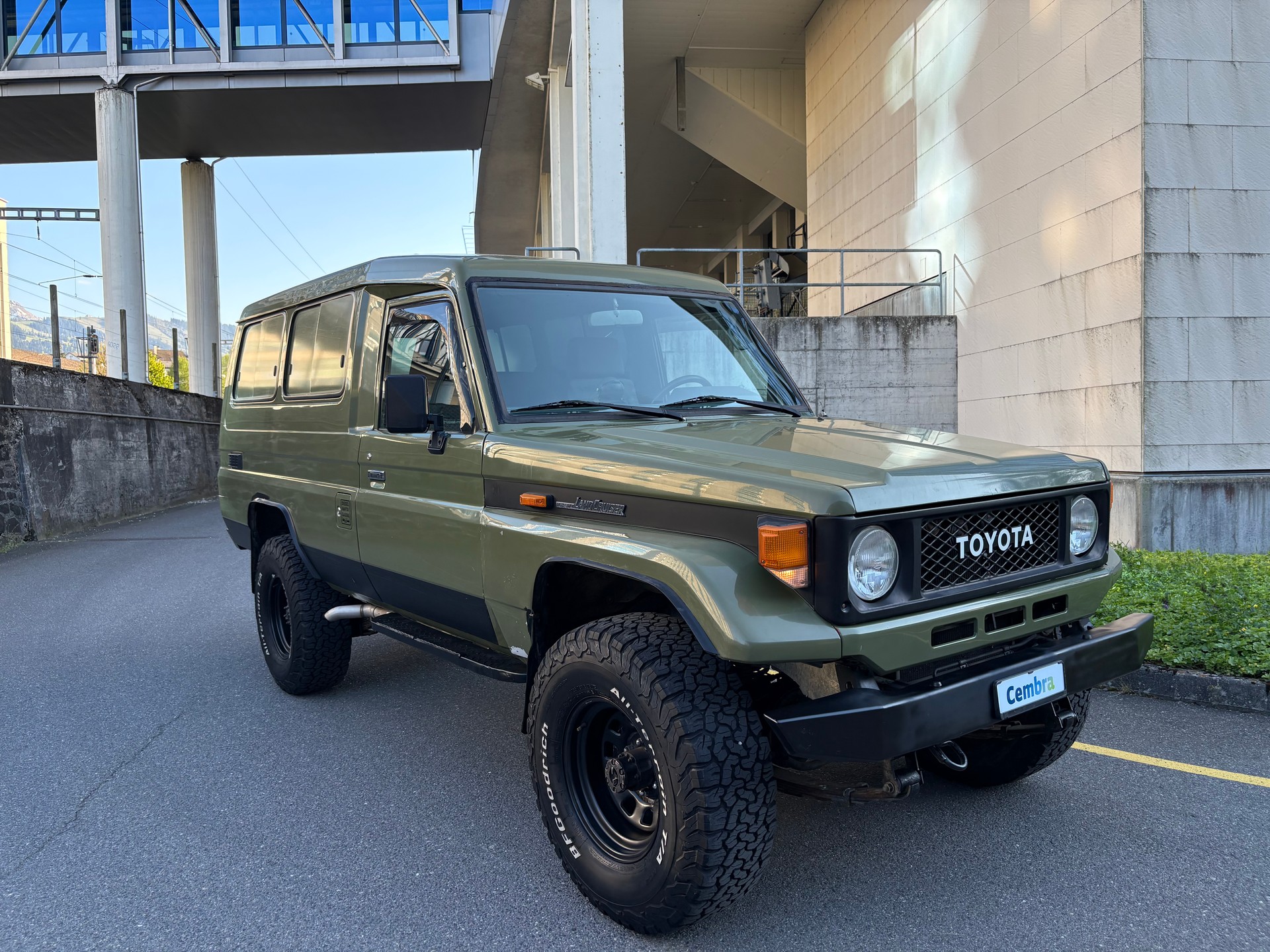 TOYOTA Land Cruiser 400 Hdt Long 4.2D-image-1