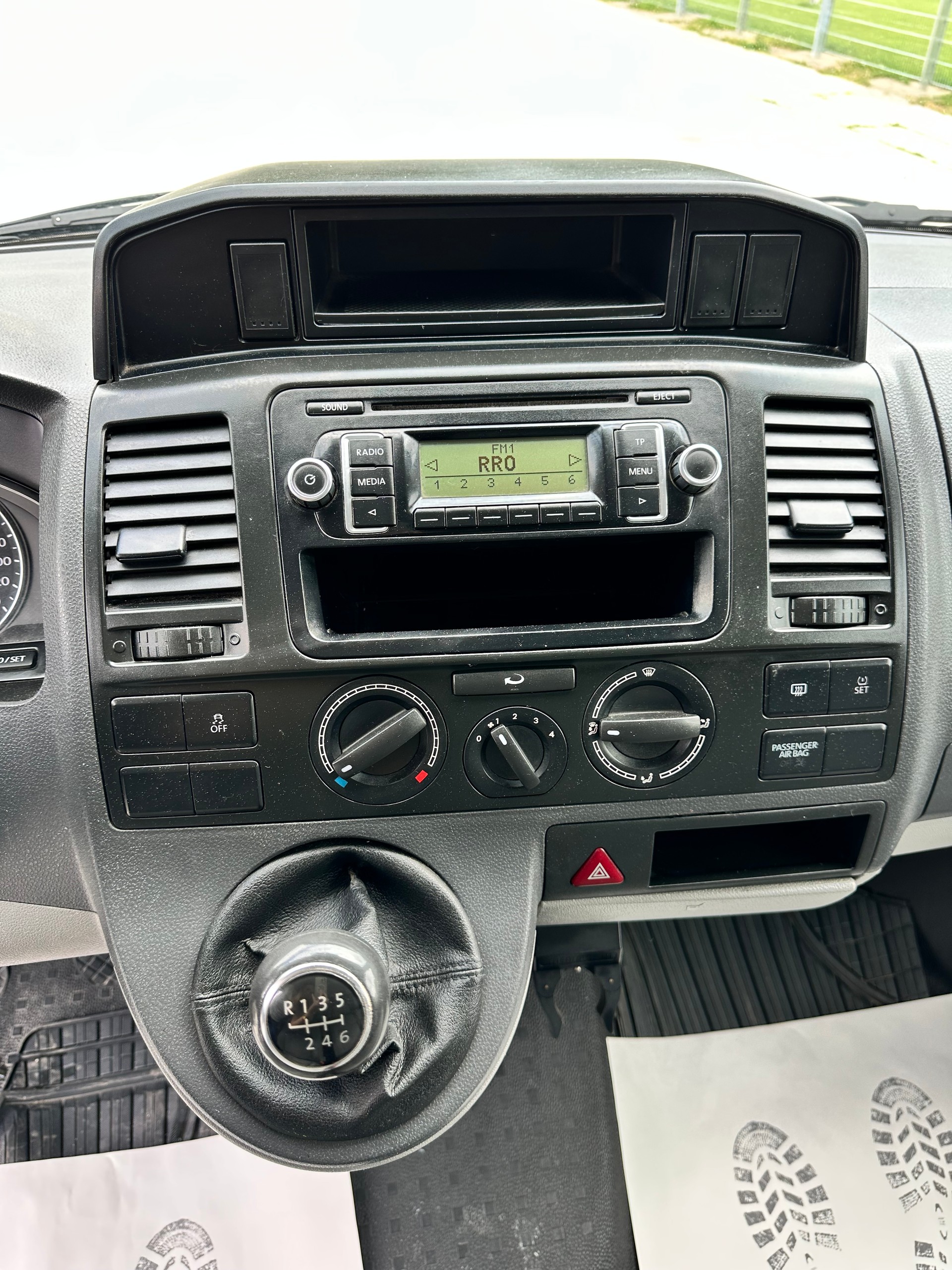 VW T5 2.0 TDI Champion 4Motion-image-13