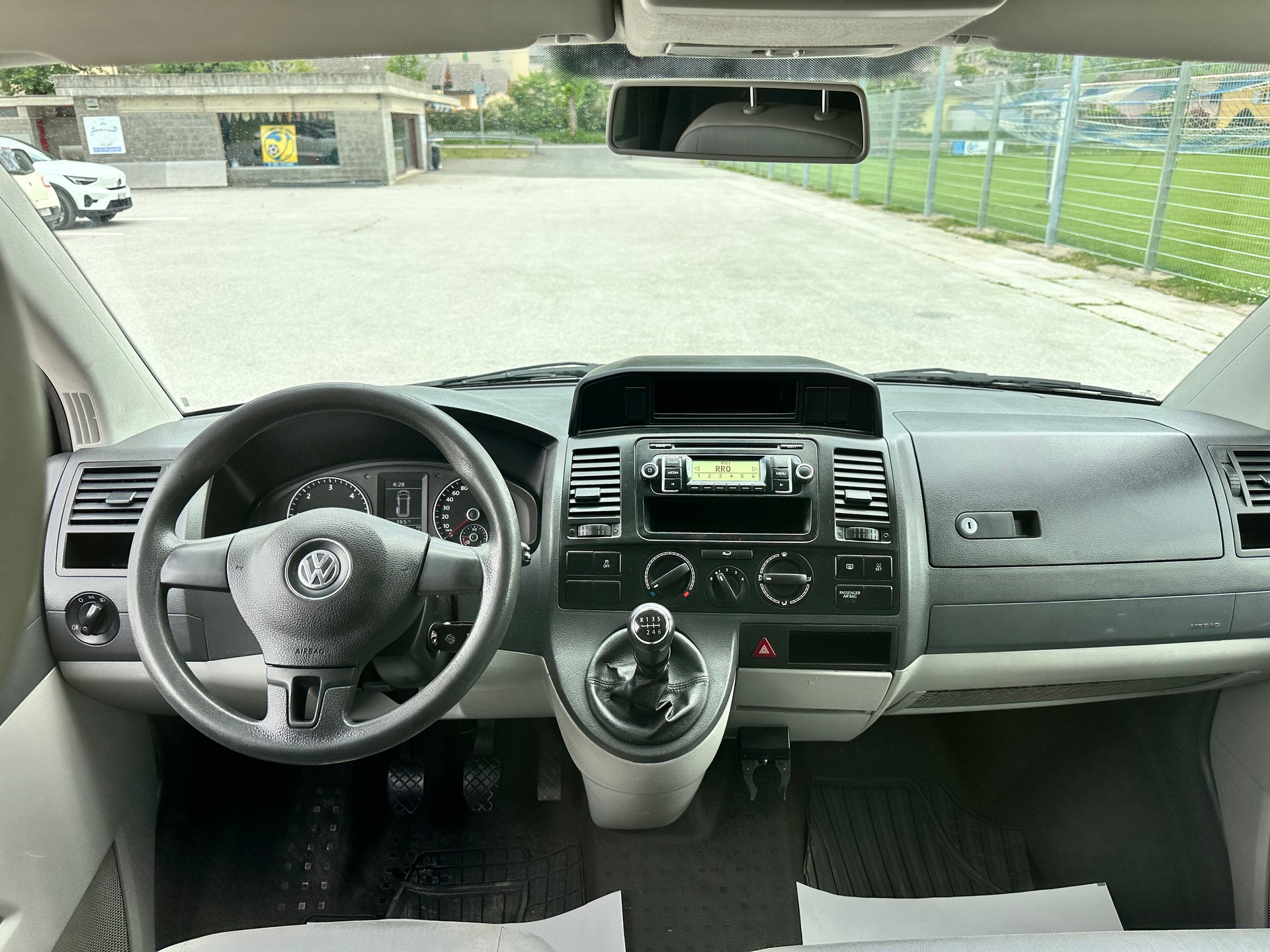 VW T5 2.0 TDI Champion 4Motion-image-10