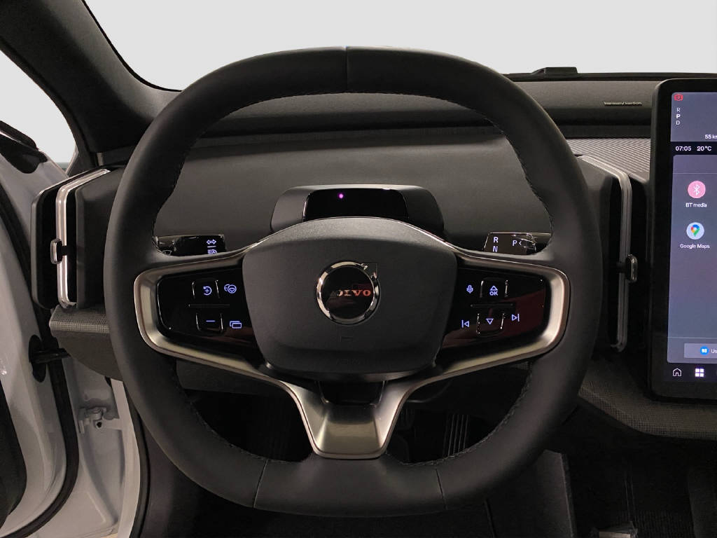 VOLVO EX 30 P8 Twin Ultra Performance AWD-image-9