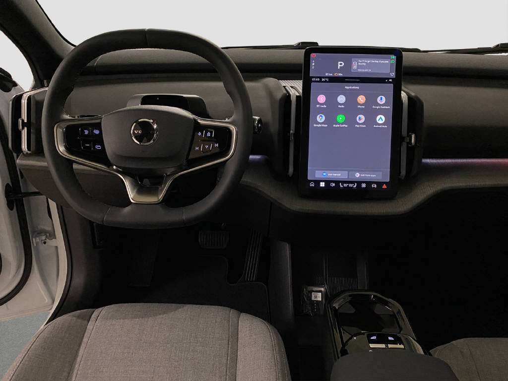 VOLVO EX 30 P8 Twin Ultra Performance AWD-image-11