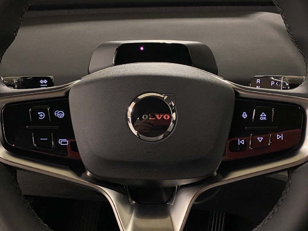 VOLVO EX 30 P8 Twin Ultra Performance AWD-image-10