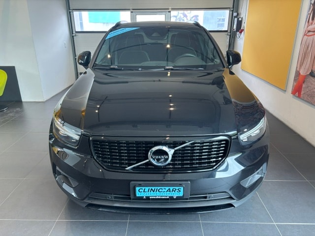 VOLVO XC40 T4 AWD R-Design Geartronic-image-2