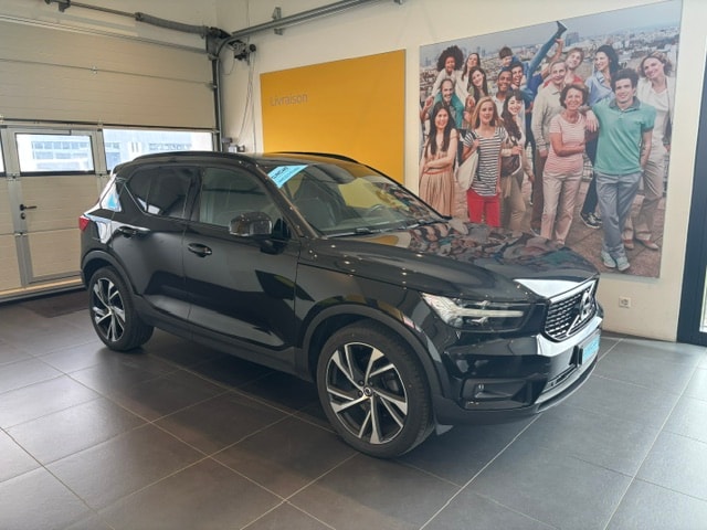 VOLVO XC40 T4 AWD R-Design Geartronic-image-0