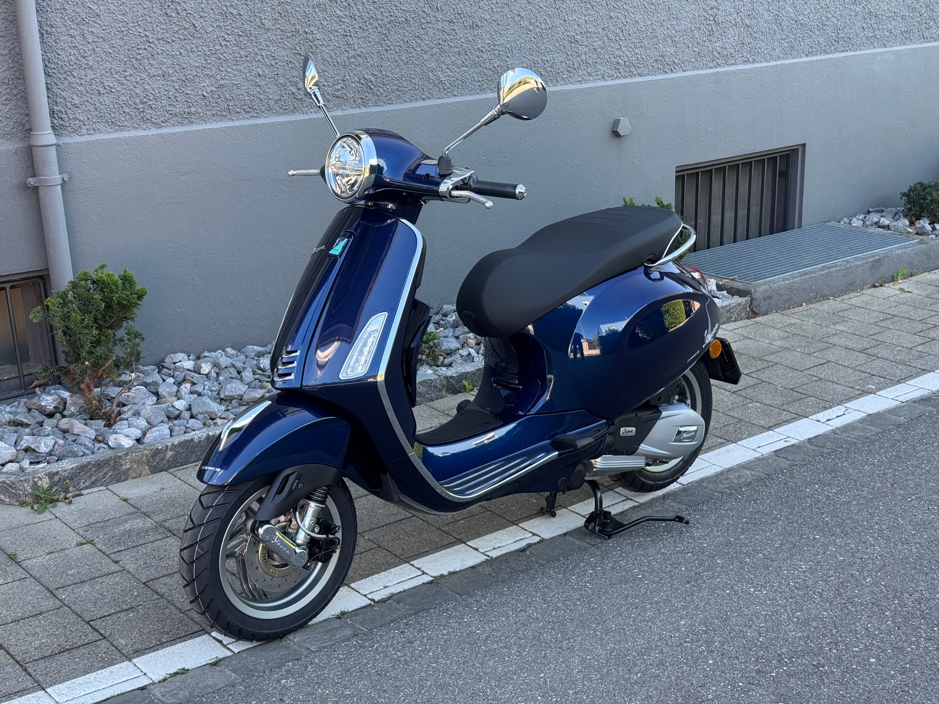 PIAGGIO Vespa 125 Primavera 2026 Keyless Go & LCD Display
