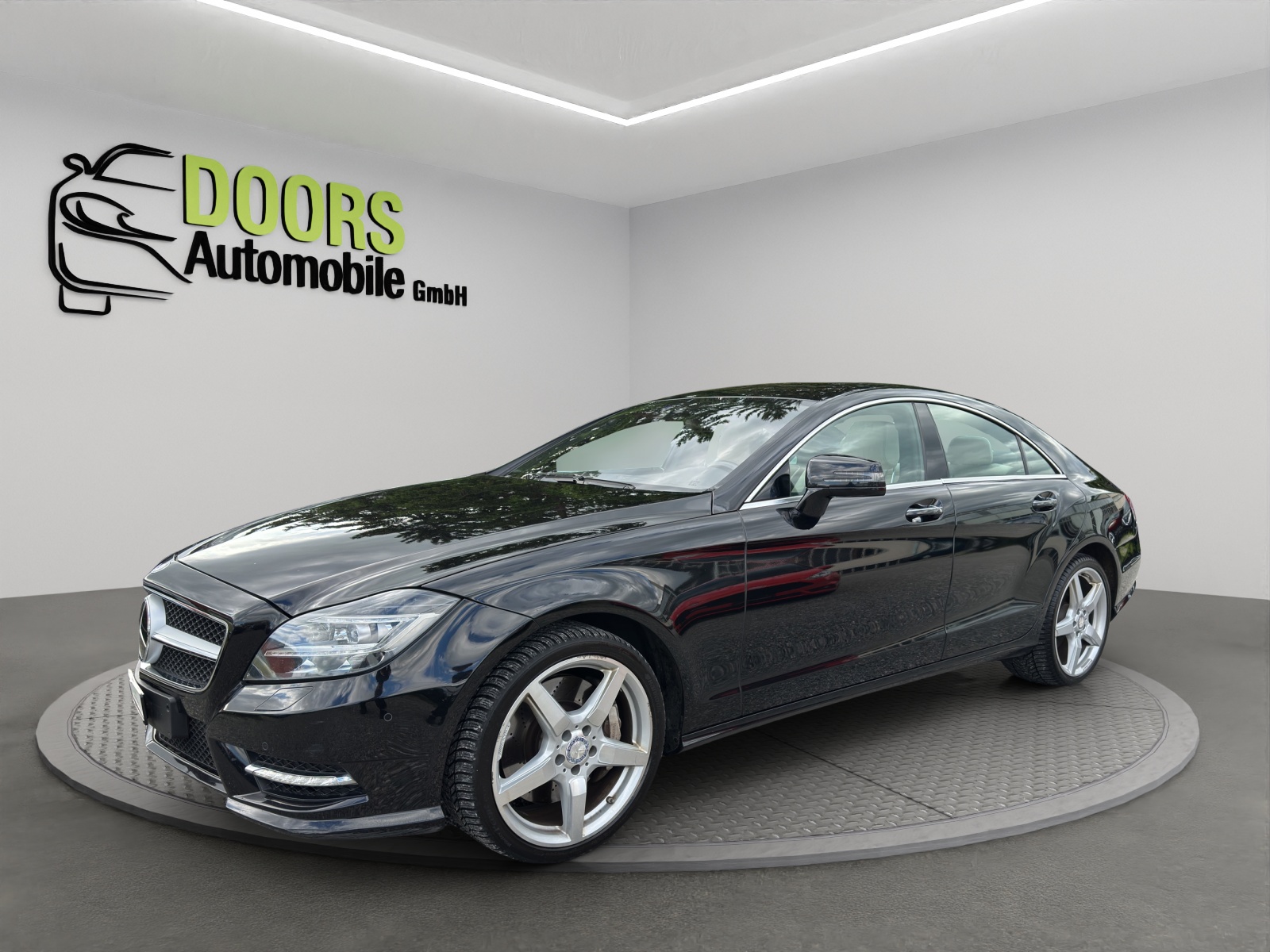 MERCEDES-BENZ CLS 500 4Matic 7G-Tronic-image-2