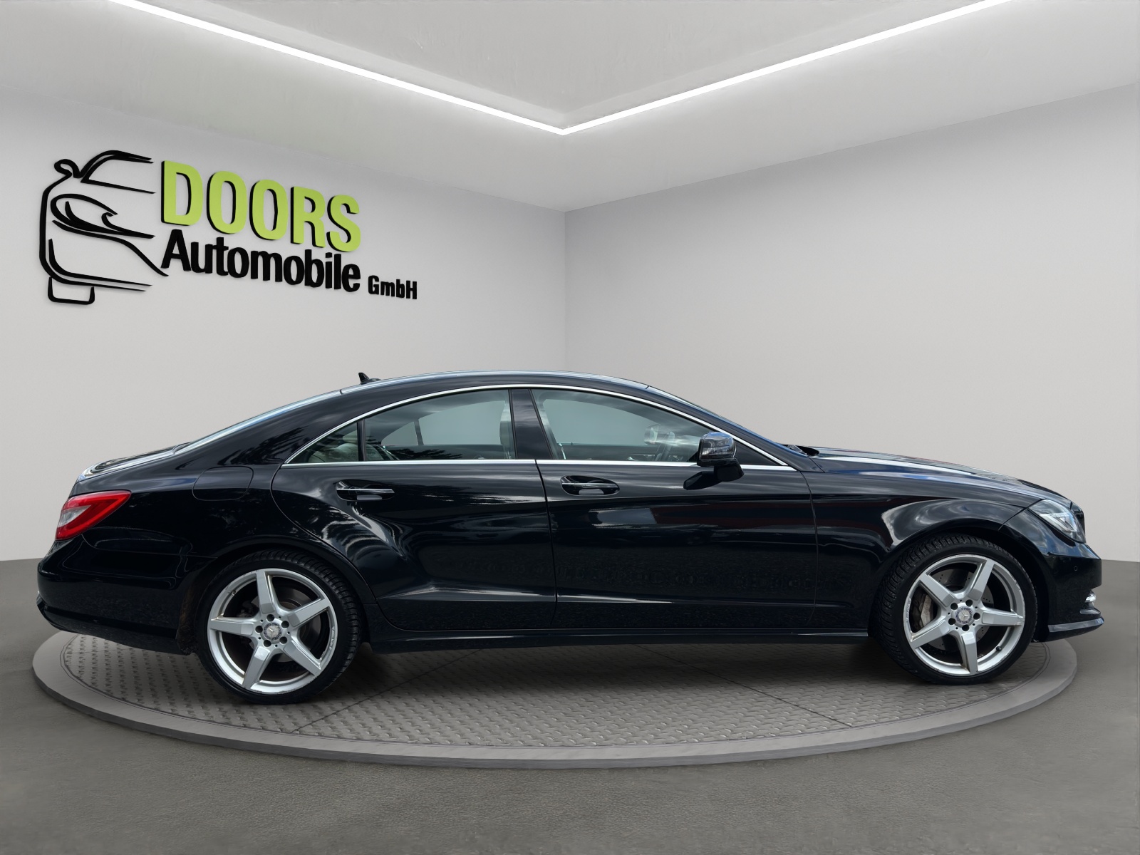 MERCEDES-BENZ CLS 500 4Matic 7G-Tronic-image-7