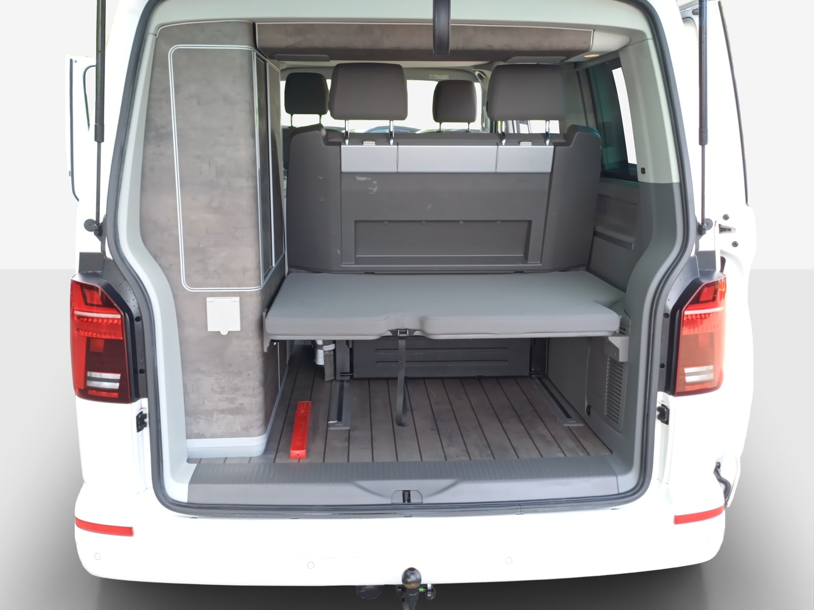VW T6.1 California 2.0 TDI Ocean Liberty DSG-image-12