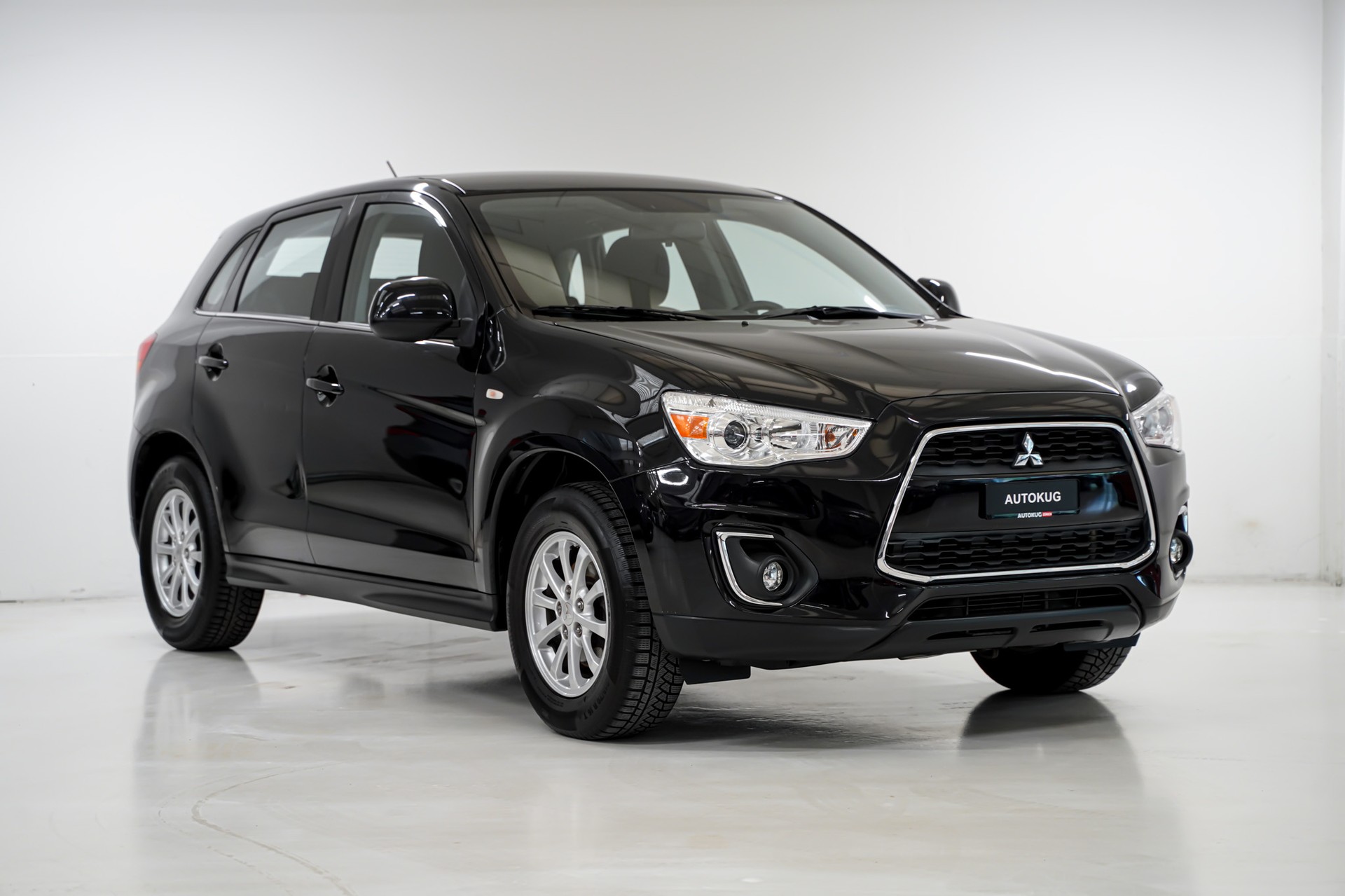 MITSUBISHI ASX 1.6 DID Pure 4WD-showroom-element-2