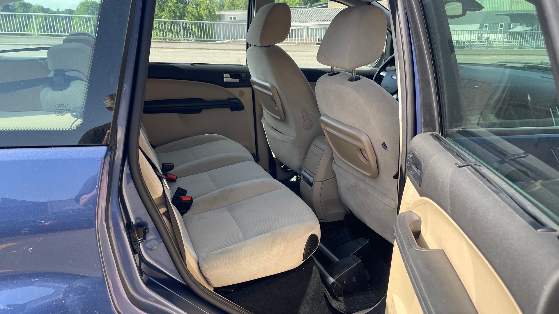 FORD FOCUS-image-11