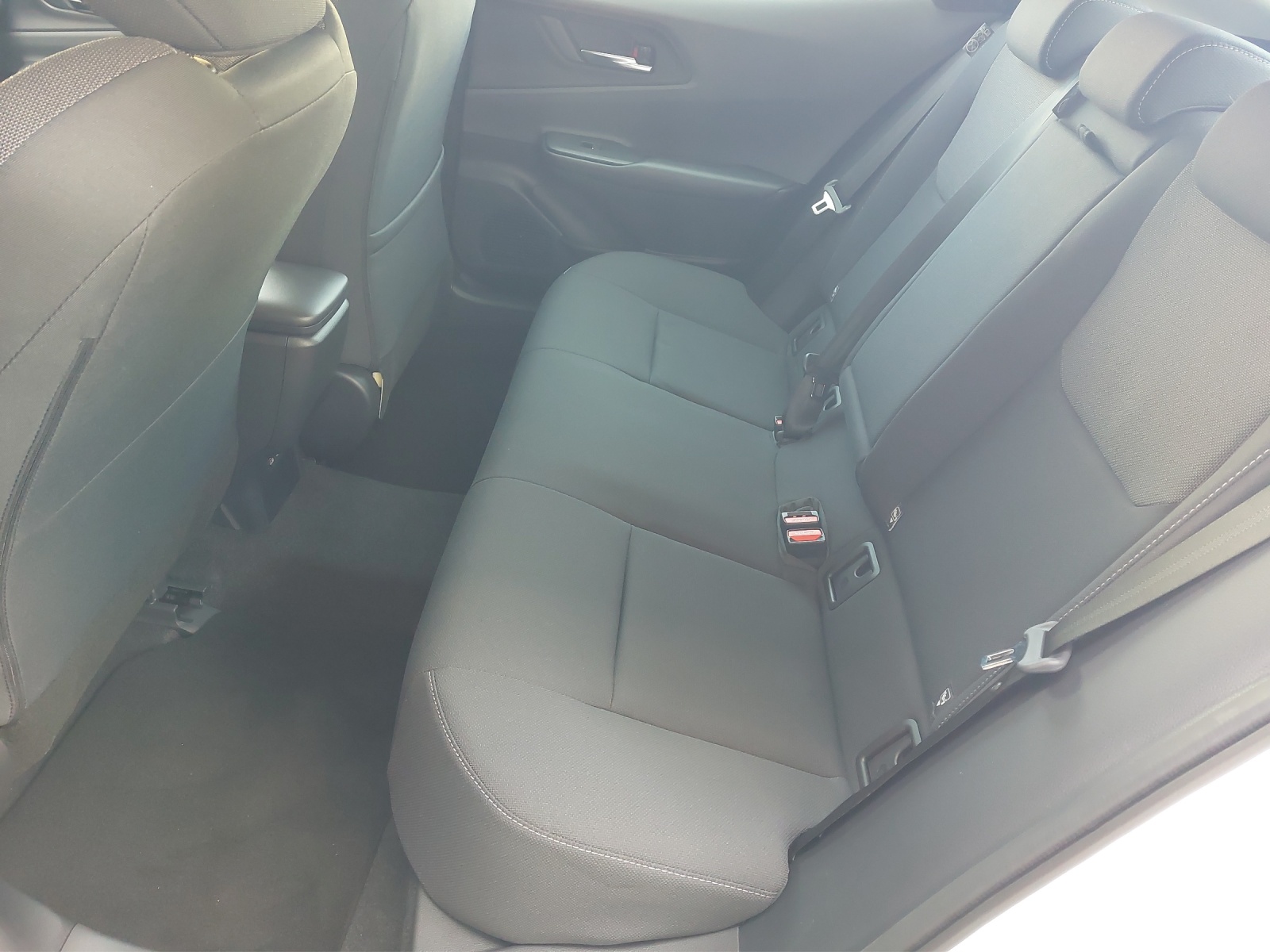 TOYOTA Prius 2.0 Plug-In-Hybrid Trend-image-4