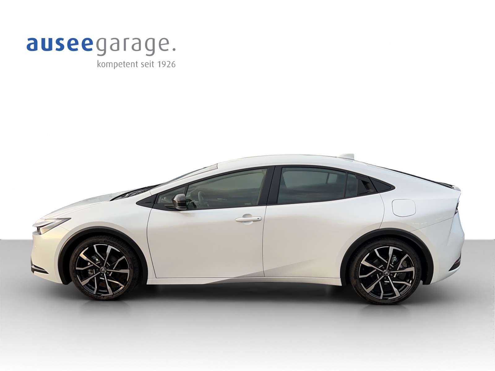 TOYOTA Prius 2.0 Plug-In-Hybrid Trend-image-2