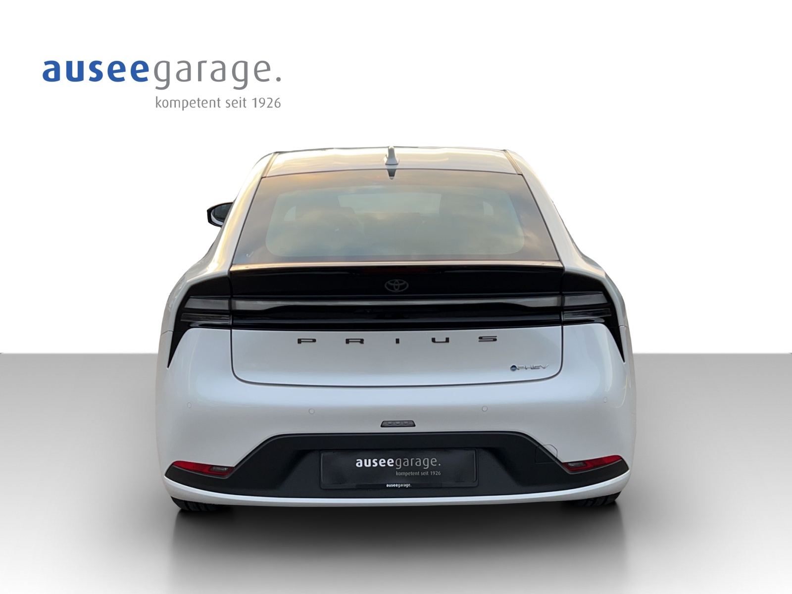 TOYOTA Prius 2.0 Plug-In-Hybrid Trend-image-1