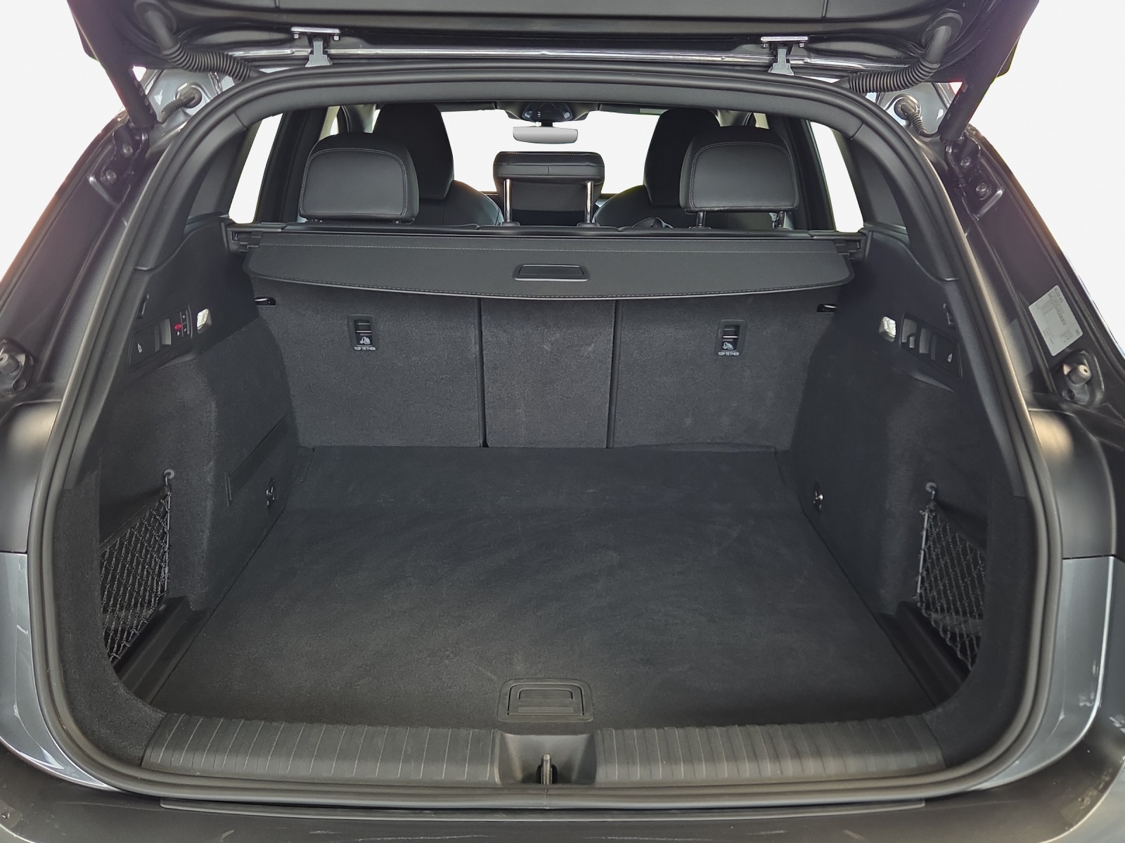 AUDI Q6 e-tron quattro-image-13