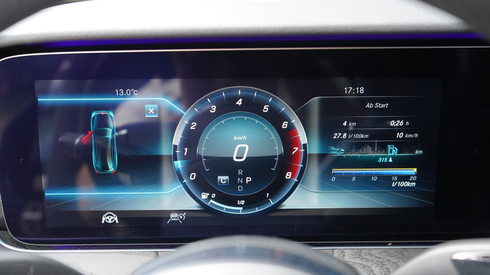 MERCEDES-BENZ E 200 AMG Line 4 Matic 9G-Tronic-image-9