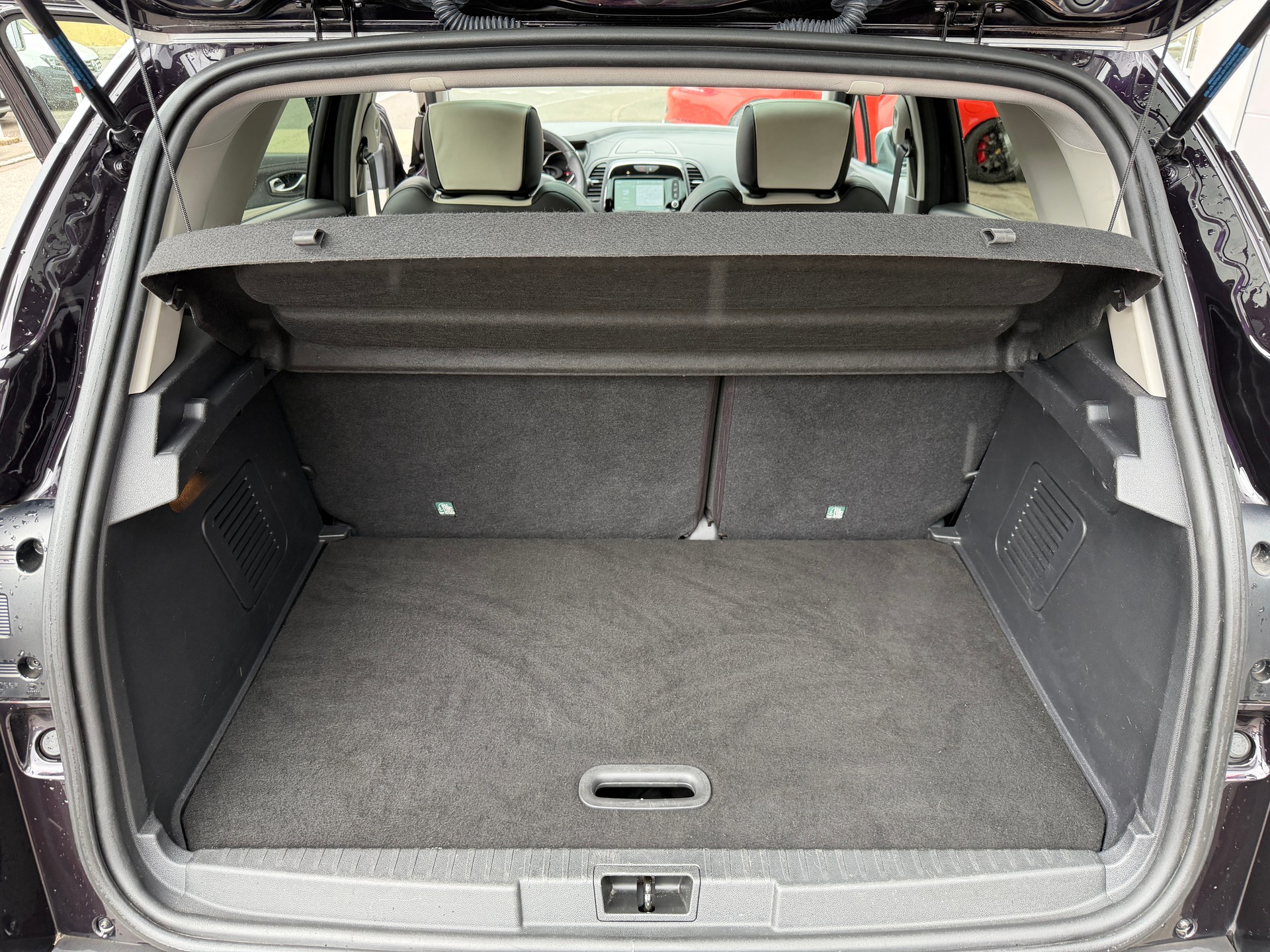 RENAULT Captur 1.3 TCe Initiale EDC S/S PF-image-6
