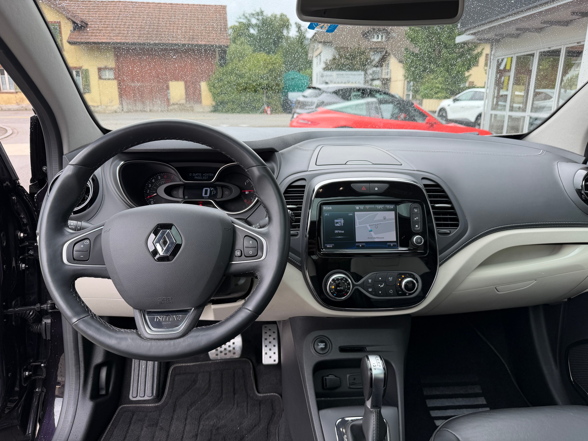 RENAULT Captur 1.3 TCe Initiale EDC S/S PF-image-7