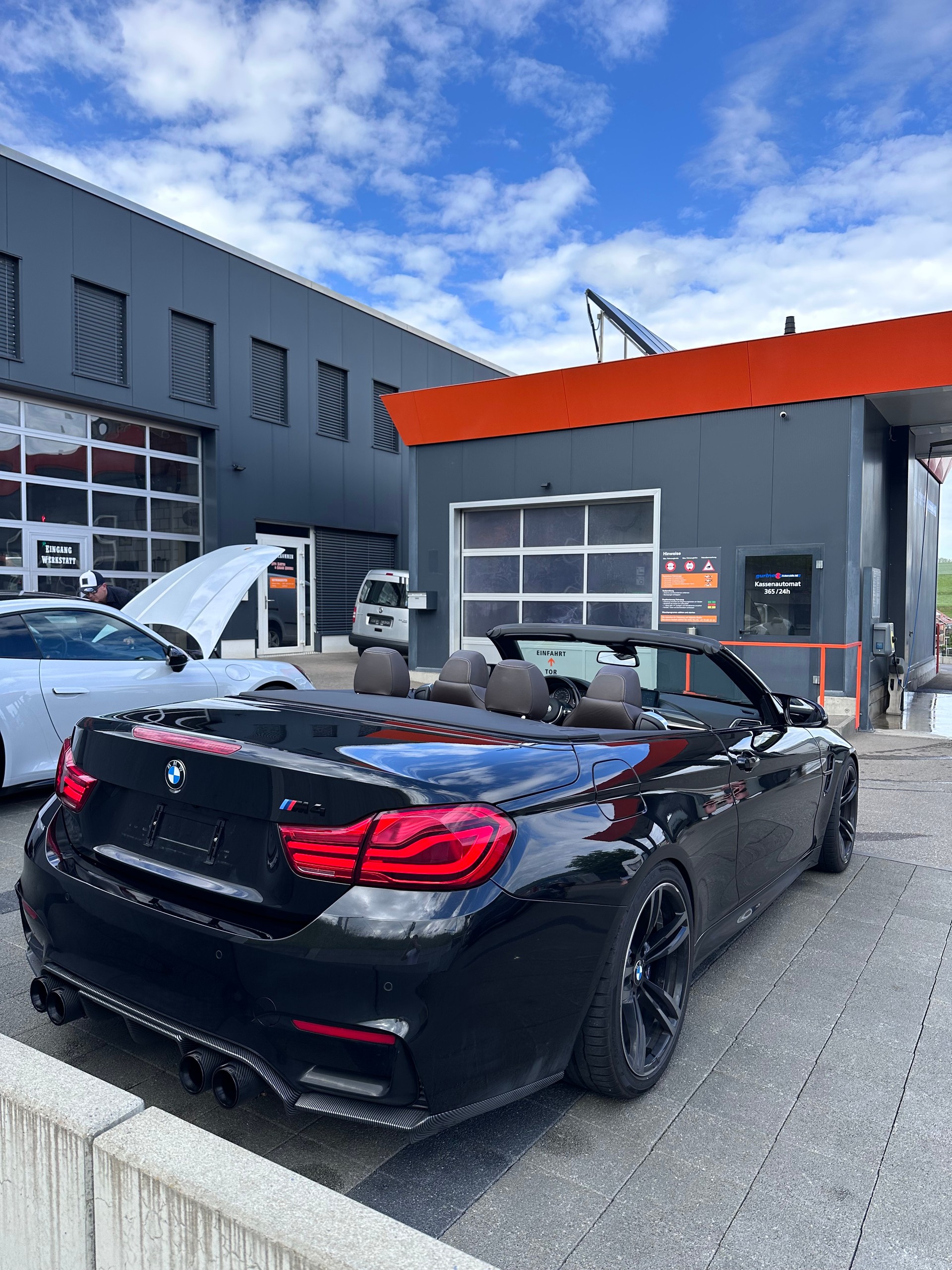 BMW M4 Competition-image-2