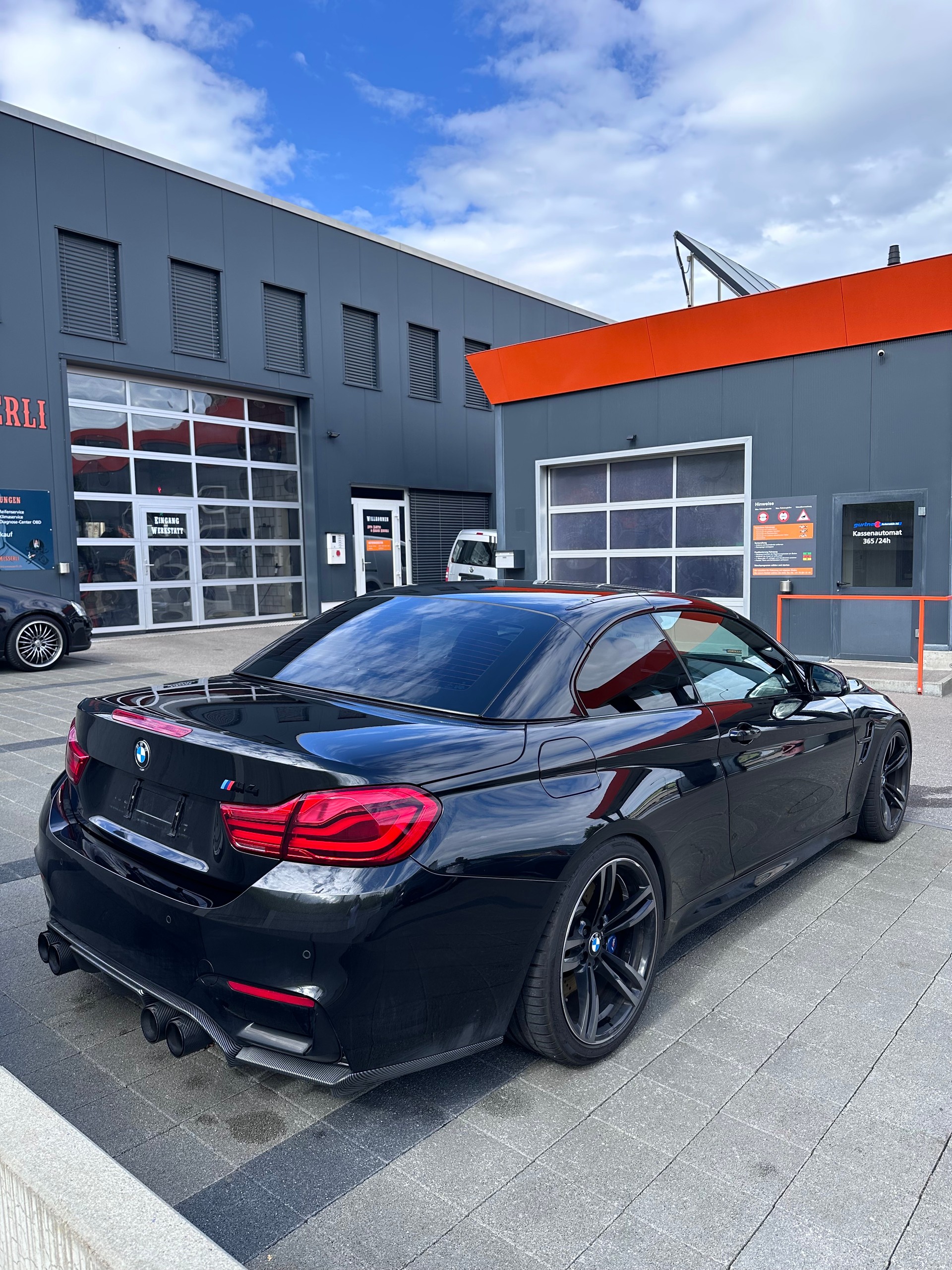 BMW M4 Competition-image-3