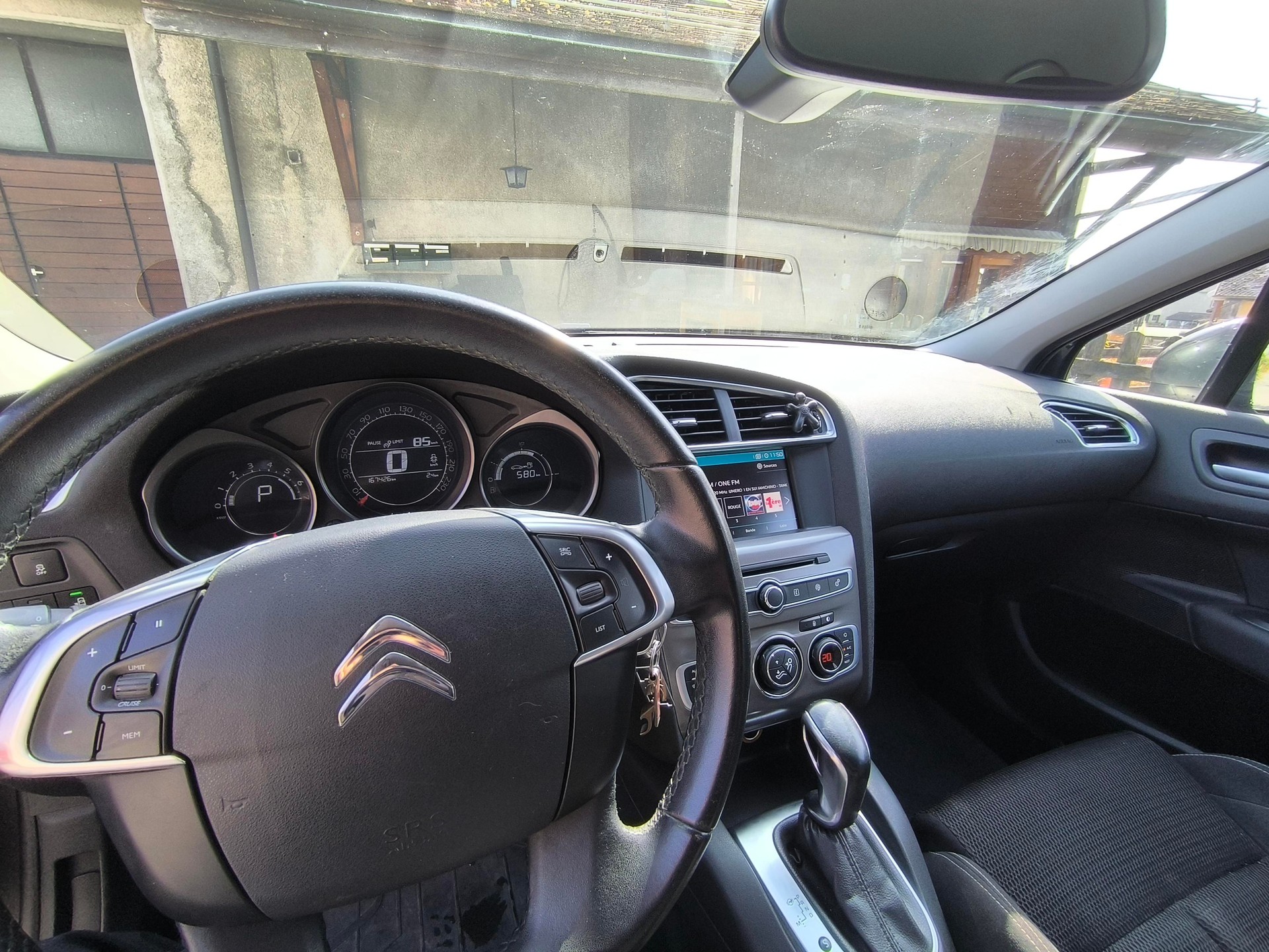 CITROEN C4 1.6 BlueHDI 120-image-2