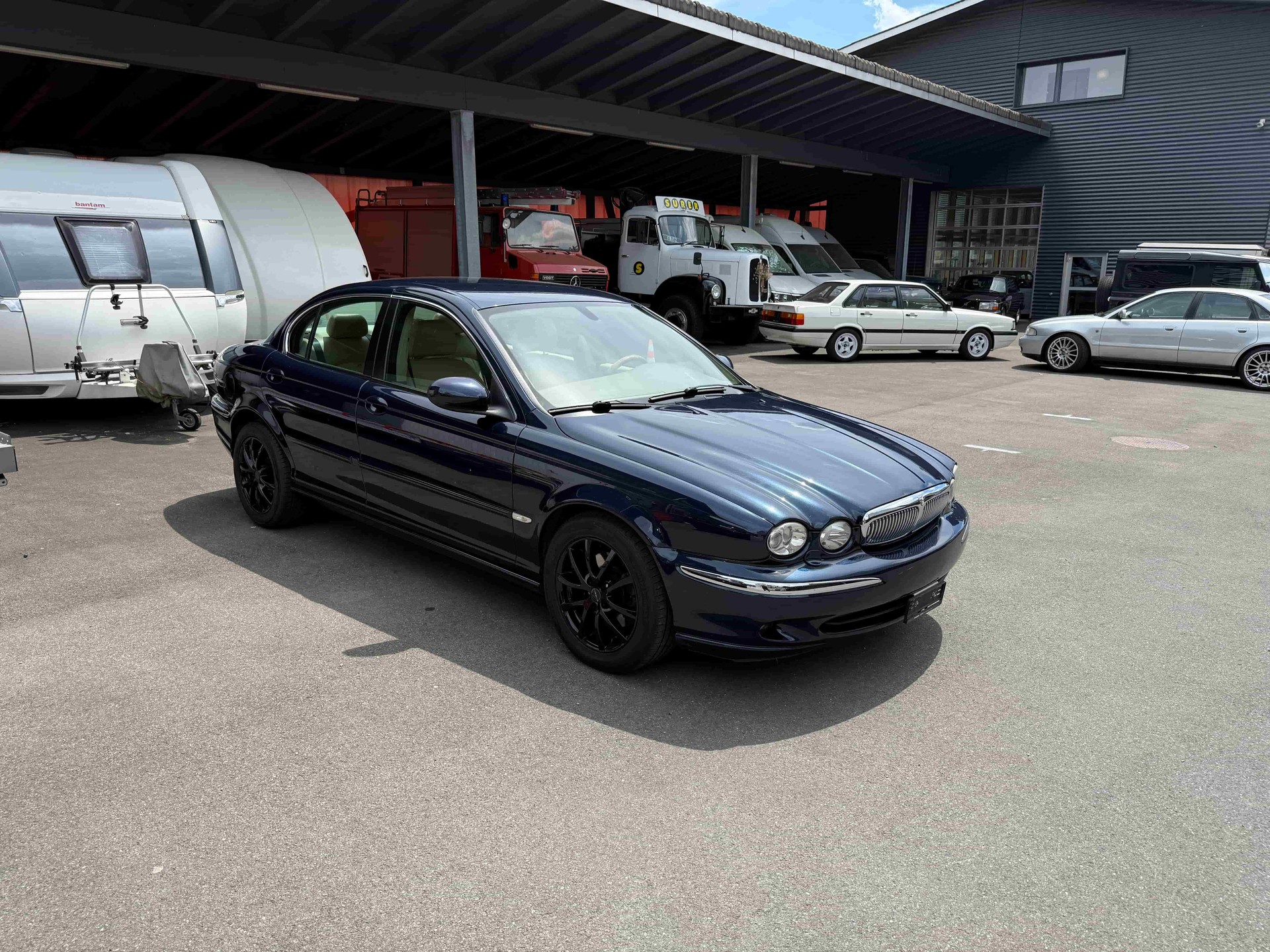 JAGUAR X-Type 2.5 V6 Traction4 Celebration-image-0