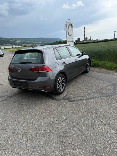 VW Golf 1.5 TSI EVO Comfortline DSG-image-2