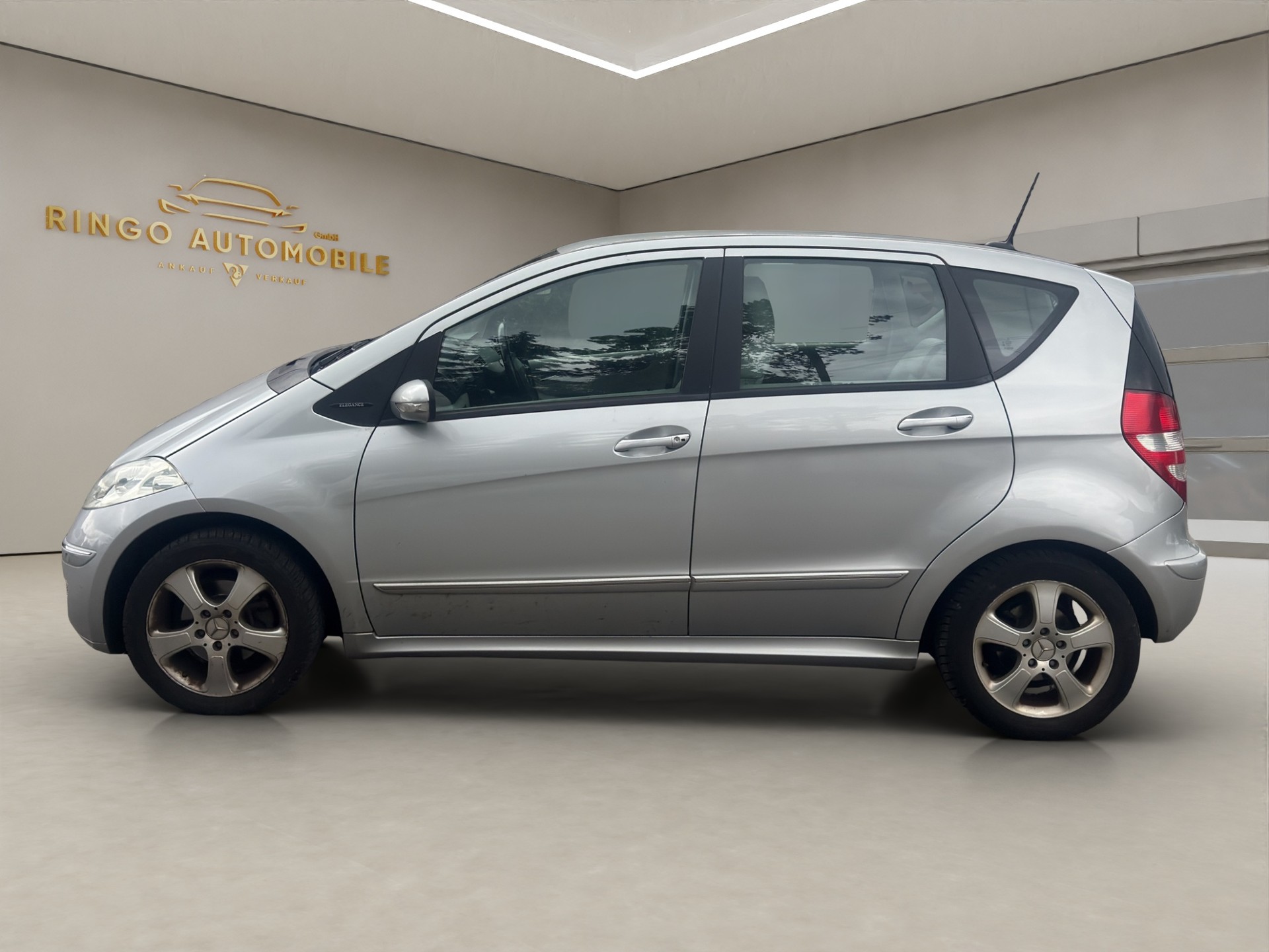 MERCEDES-BENZ A 170 Elégance-image-3